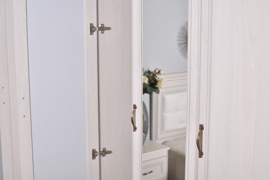 Шкаф четырёхдверный Неаполь