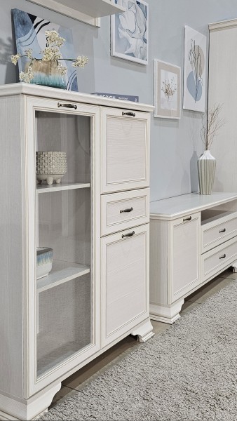 Шкаф-витрина низкий №3 Сиена